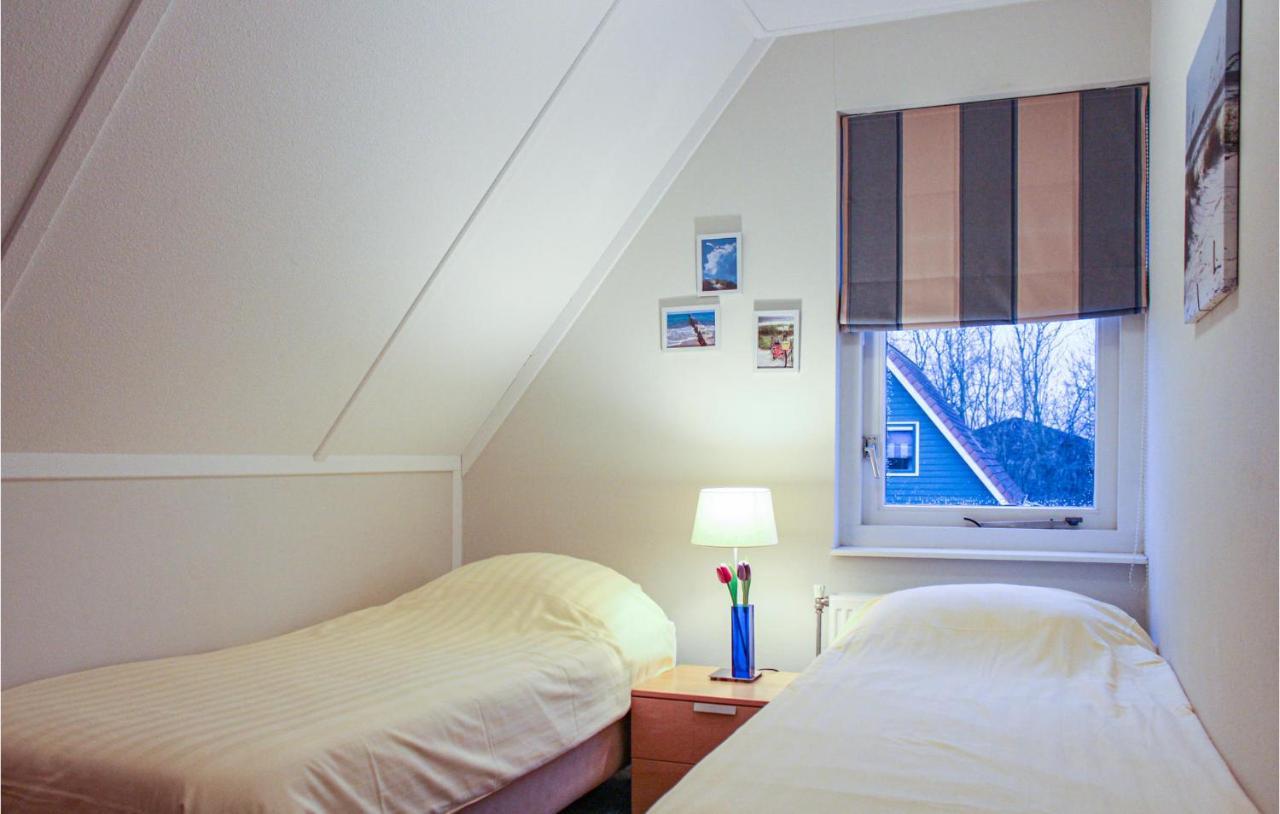 3 Bedroom Lovely Home In Zonnemaire Kültér fotó