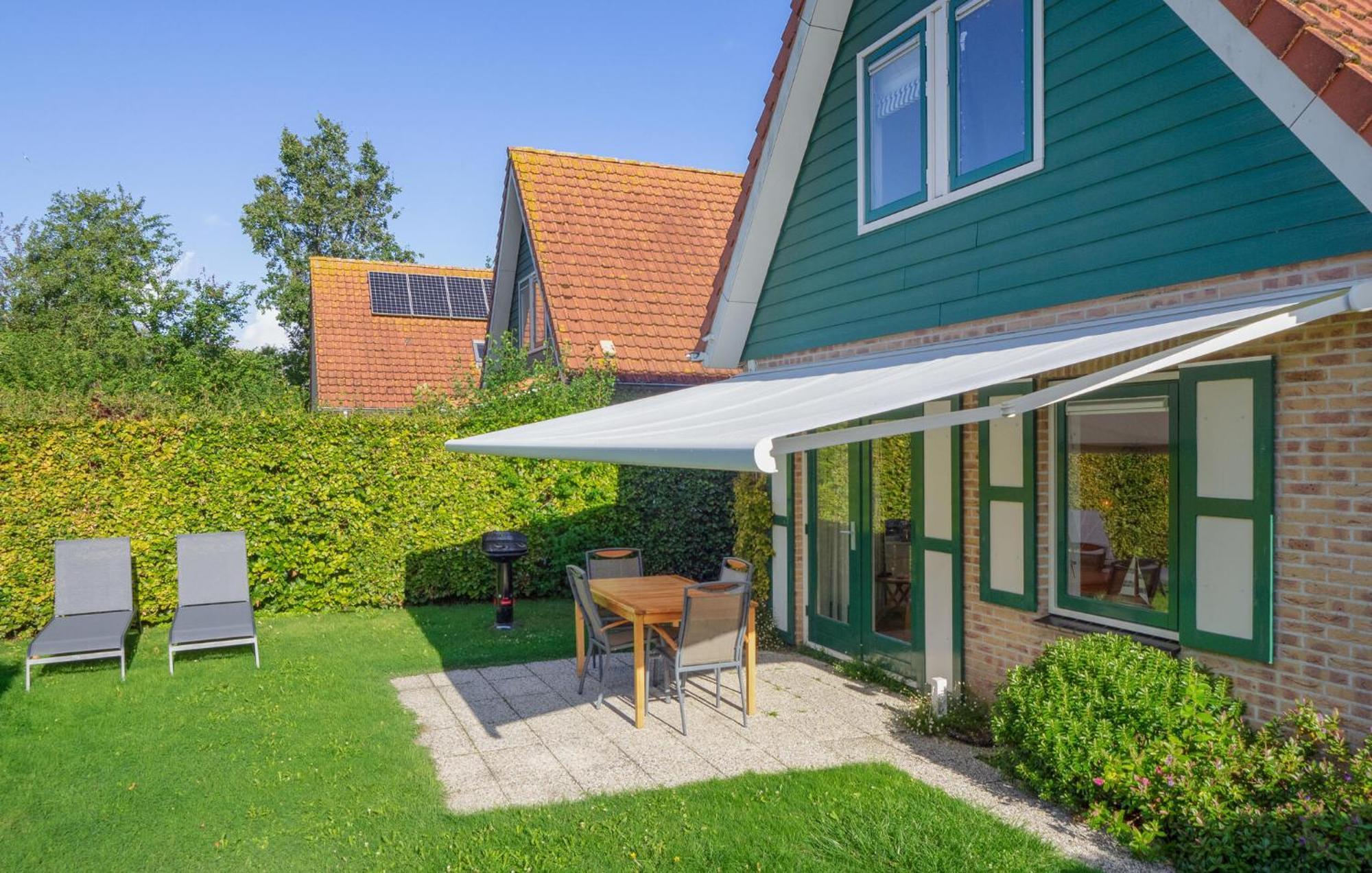 3 Bedroom Lovely Home In Zonnemaire Kültér fotó